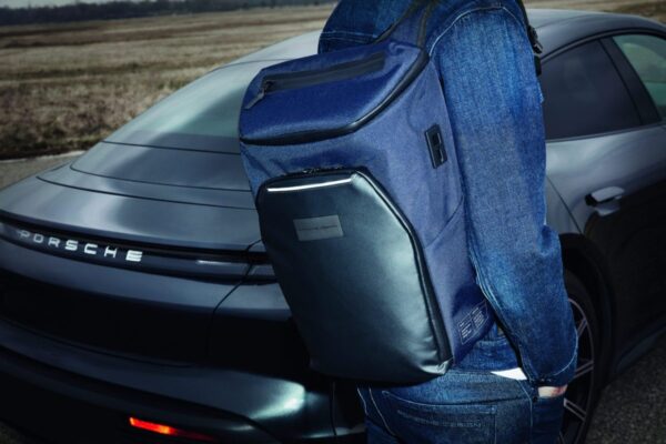 Porsche Design presenta la collezione di borse, zaini e valigeria by Bric's