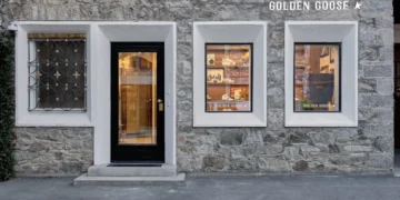 L'esterno del nuovo negozio Golden Goose a St.Moritz