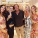 Al centro Andrea Tofilatto, CEO & Founder Miss Bikini, con Alessadra e Francesca Piacentini, direttrici creative del brand e due ospiti