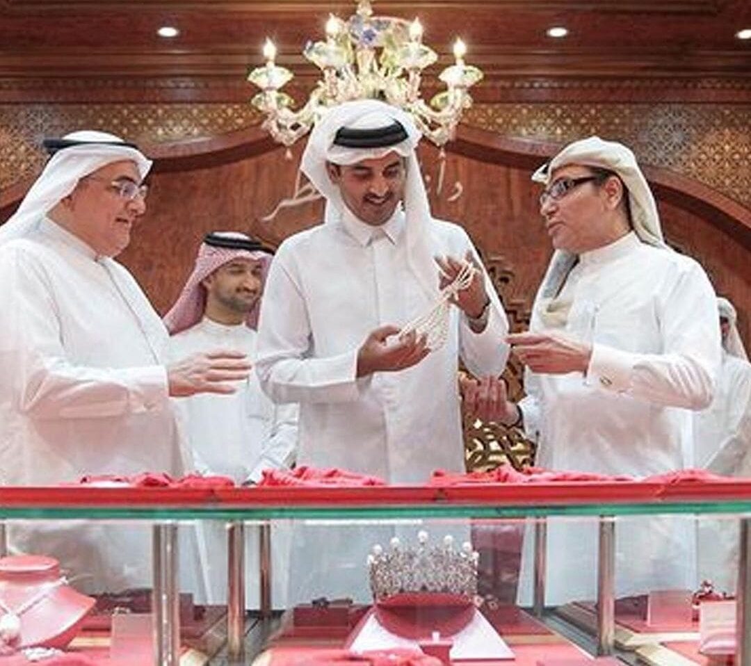 L'Emiro del Qatar Tamim bin Hamad al-Thani a Doha Jewellery and Watches Exhibition (DJWE) 2023