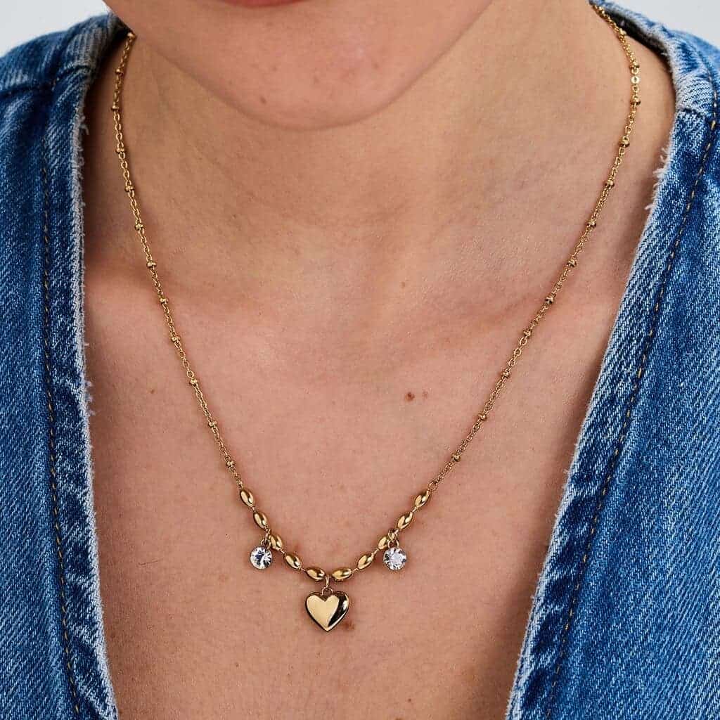 Collana Chakra Amore di Brosway Primavera Estate 2025, design minimal con ciondolo cuore