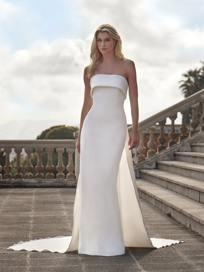 abito lungo da sposa 2026 Pronovias modello Yuval