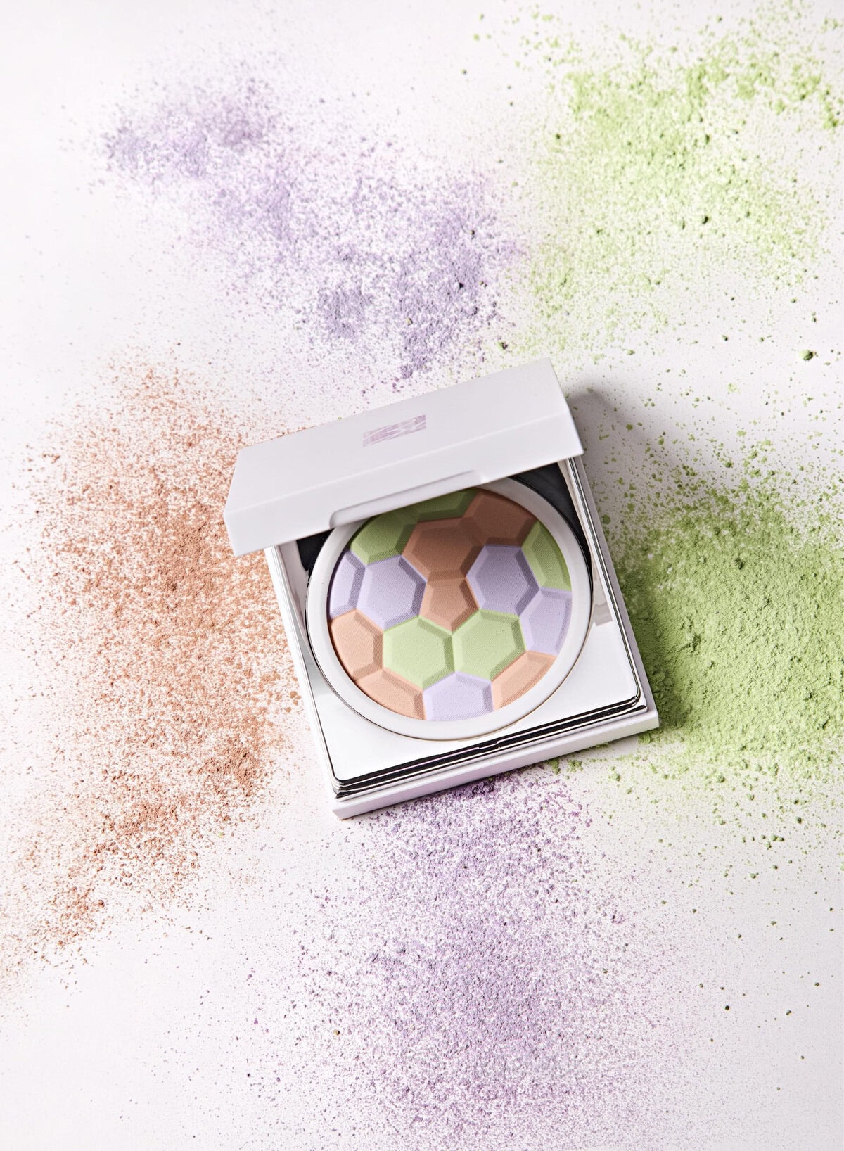 cipria uniformante bionike defence color pro wear make up alta coprenza lunga tenuta pelle sensibile discromie