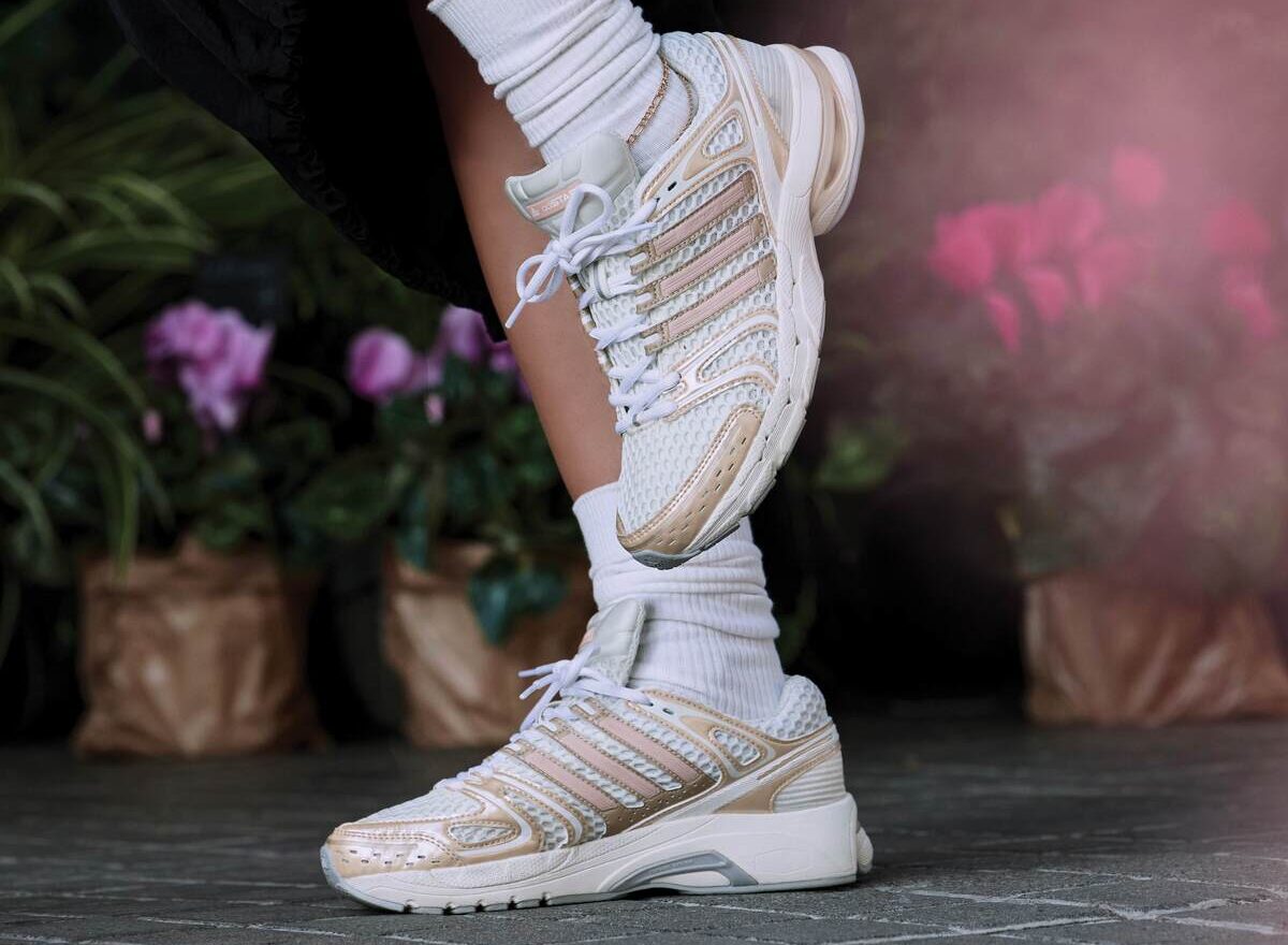 ALT tendenze sneaker 2025 2026 adidas Originals ADISTAR CONTROL 5 ispirazione running y2k moda urban