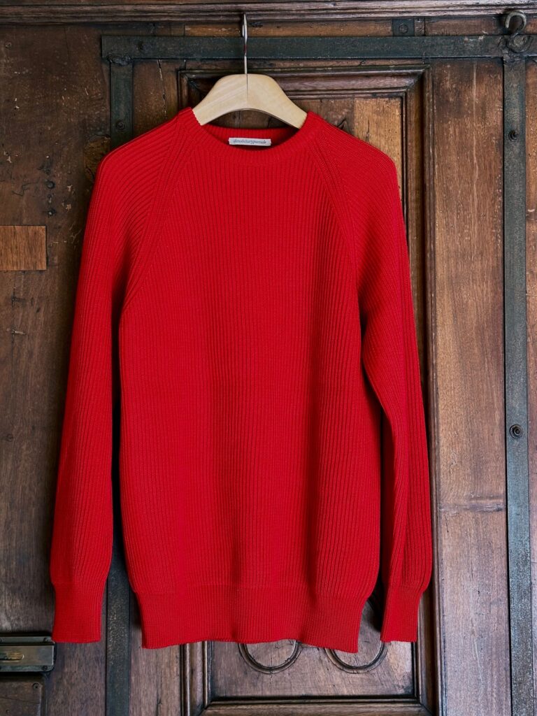 Maglione uomo rosso a coste in cotone vergine puro, collezione SS27 deNobiliaryParticle