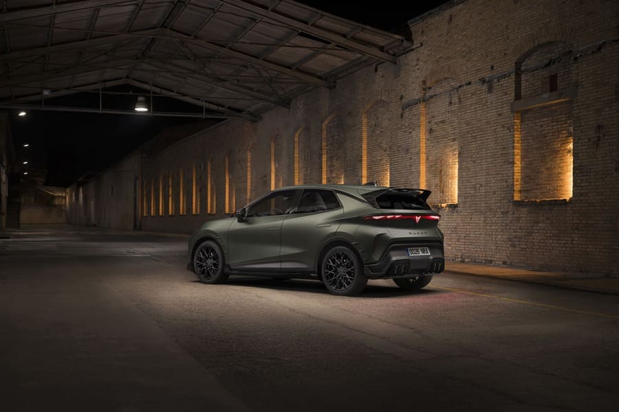 CUPRA Raval Custom by ABT vista tre quarti posteriore