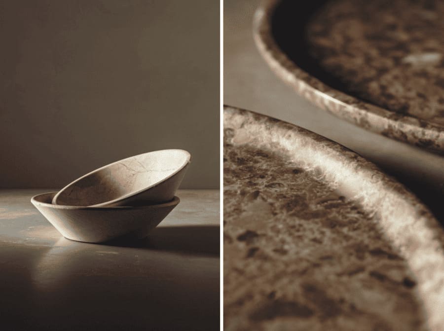 Small Plate set a sinistra e dettaglio dei Charger Plate set a destra, della linea Henge Rever