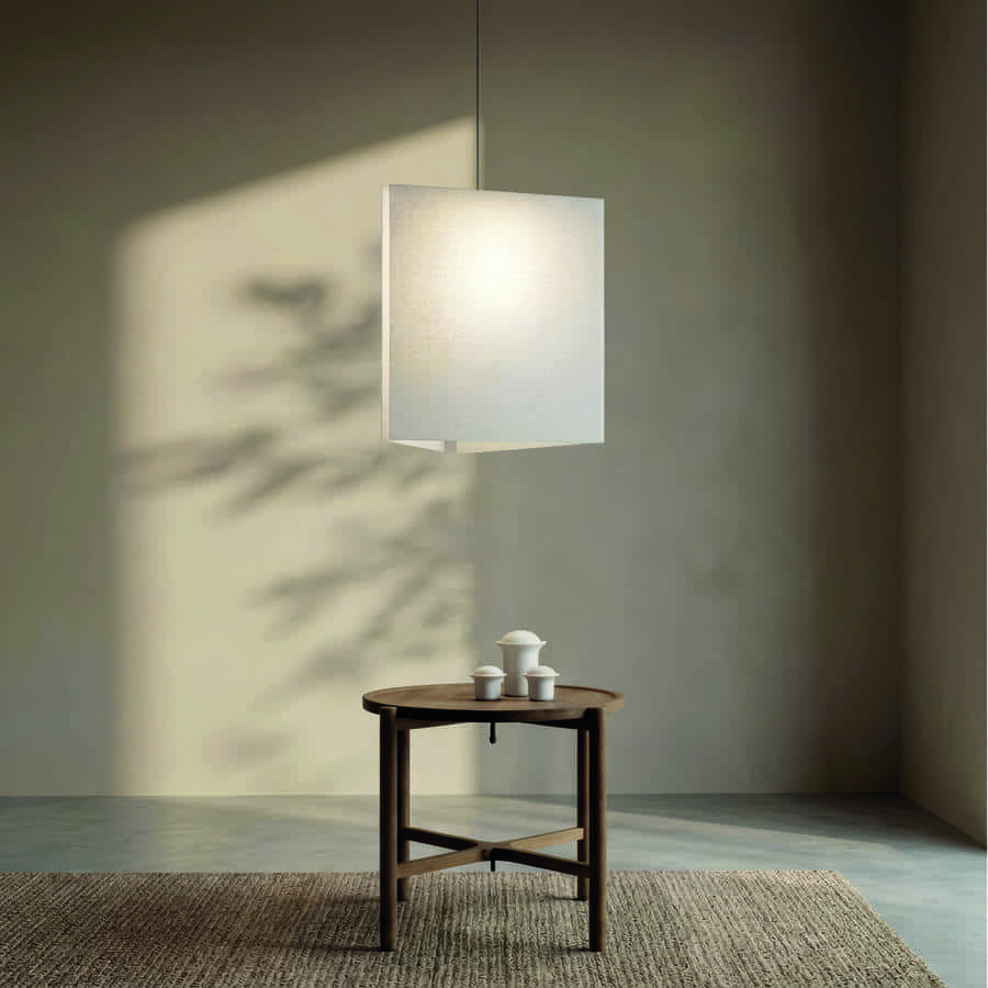 Lampada della famiglia Umasi di Davide Groppi in ambiente